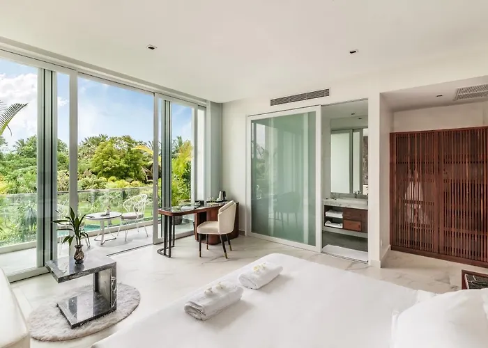 Enjoy Boutique Hotel 4*